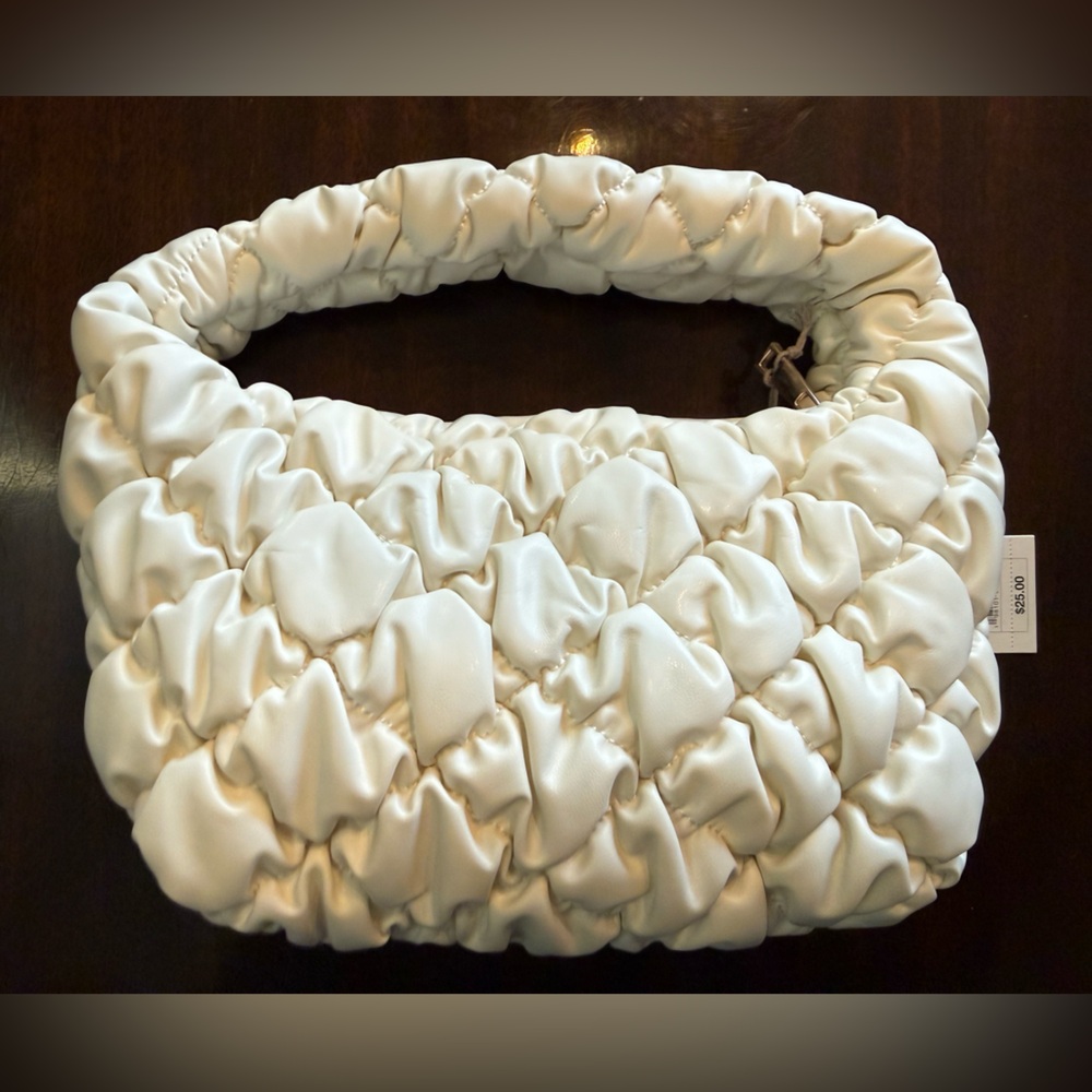 Bubble Quilted Pattern Women's Small Handbag - Cream 11x7